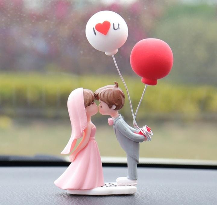 Car Dashboard Showpiece Cute Cartoon Couple Action Doll Balloon