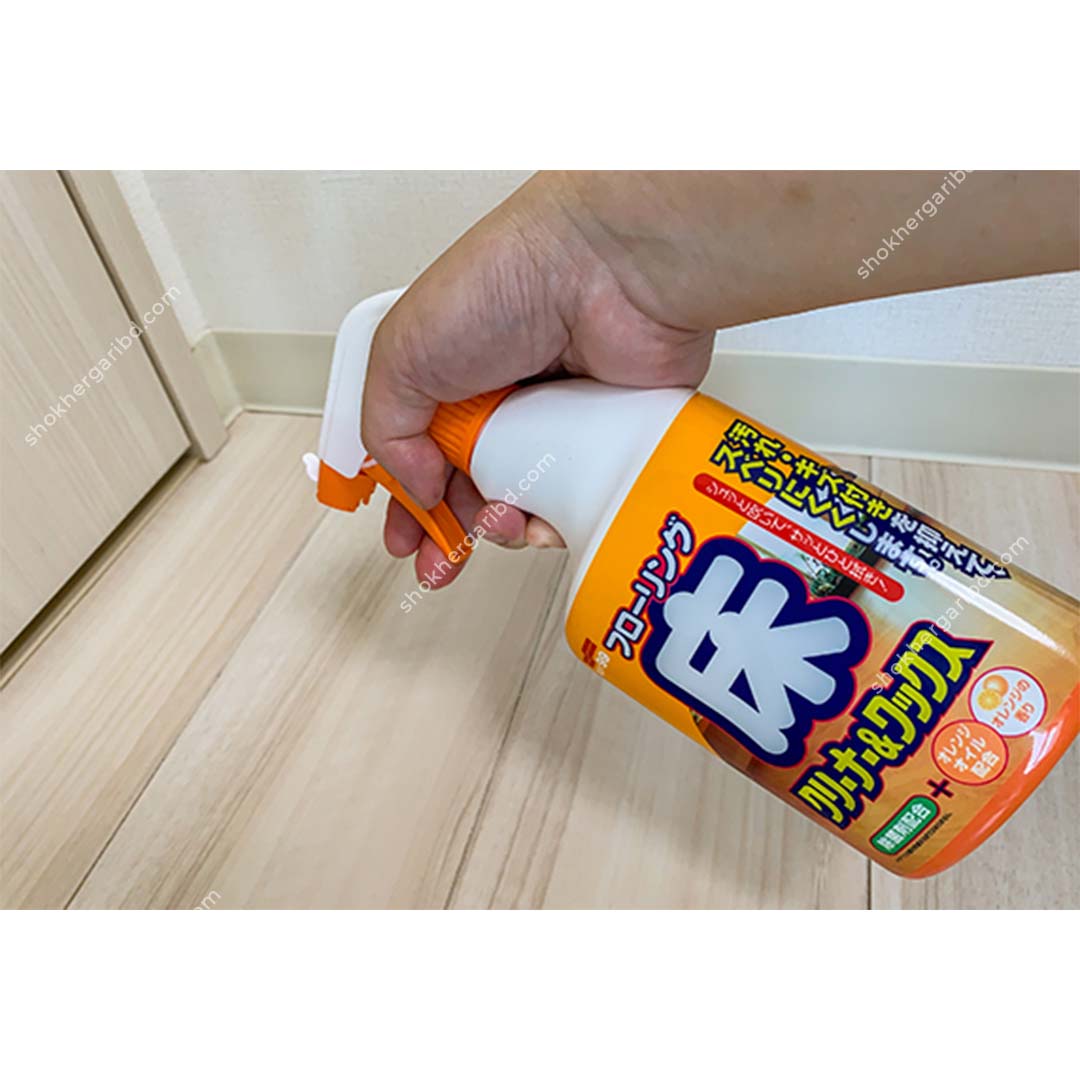 Soft99 Furniture Polish Luxury Gloss Spray Wax image 2