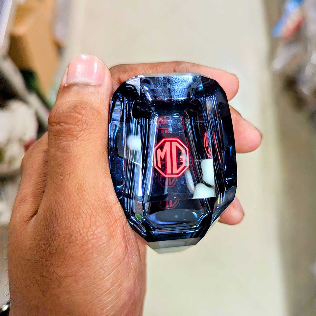 M/Y 7 Colour Crystal Gear Knob for Many Brands - MG image