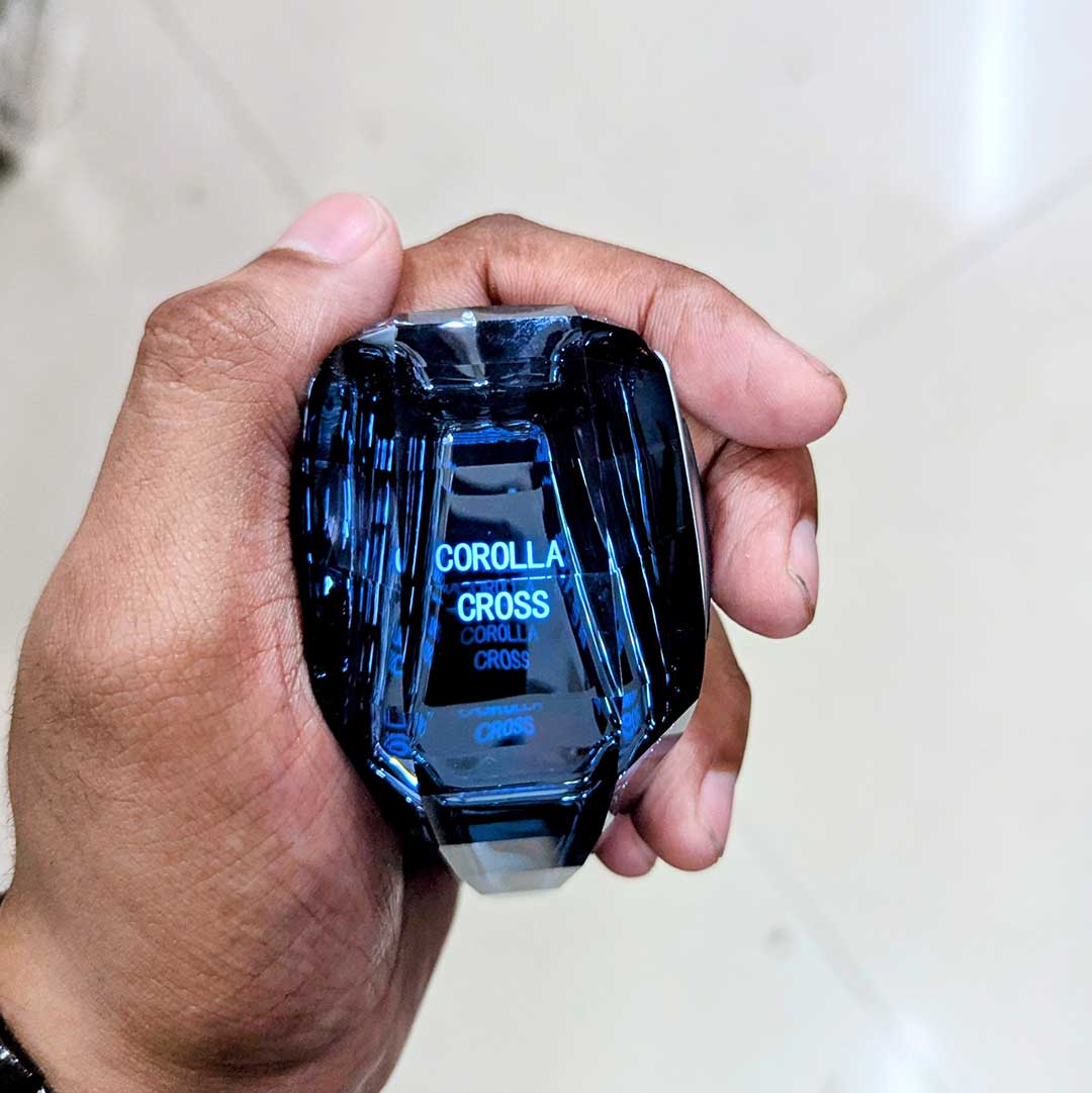 M/Y 7 Colour Crystal Gear Knob for Many Brands - Corolla Cross image