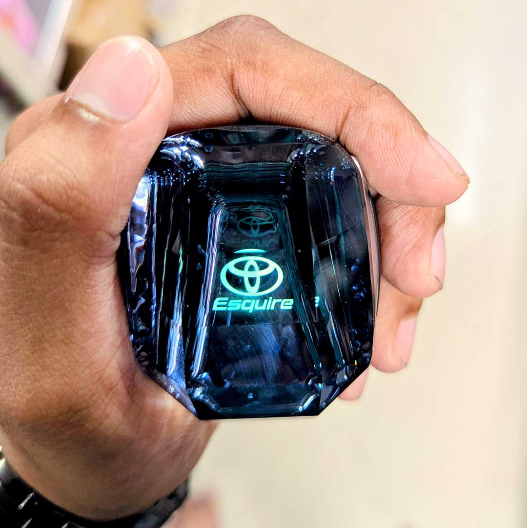 M/Y 7 Colour Crystal Gear Knob for Many Brands - Esquire image