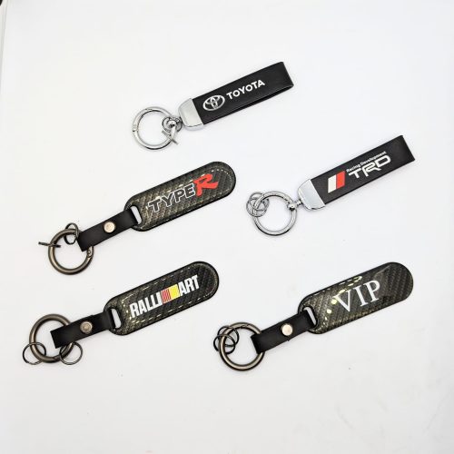 Simple Design Carbon Car Keyring - Image 5